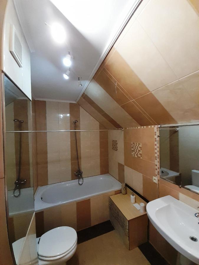 نهر فونتانكا Apartment The Sunrise House المظهر الخارجي الصورة